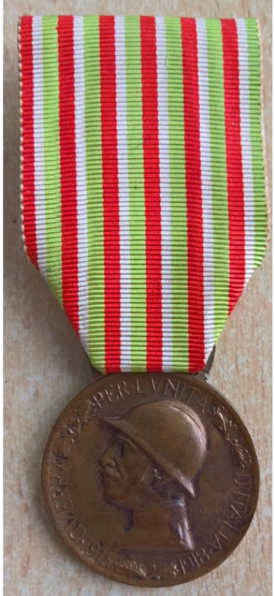ITALIE médaille commémorative de la guerre italo-autrichienne 1915-1918