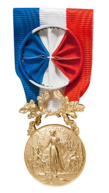 médaille pour actes de courage et de dévouement